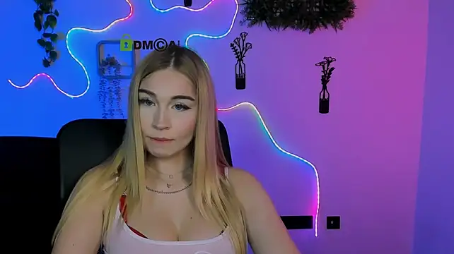 itscharlliee live cam on StripChat