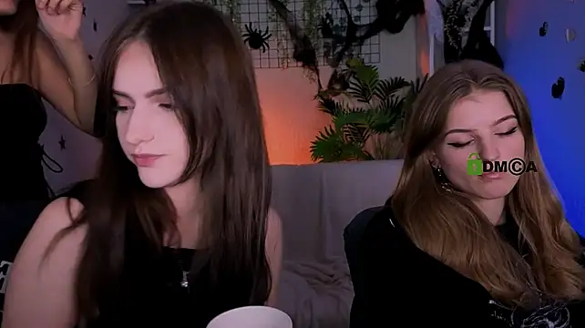 lisa_dark_