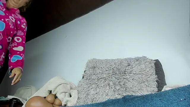 emely_exotic webcam