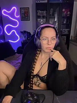 MaryPeach666 live cam on StripChat