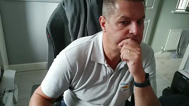 Richard_UK56 webcam