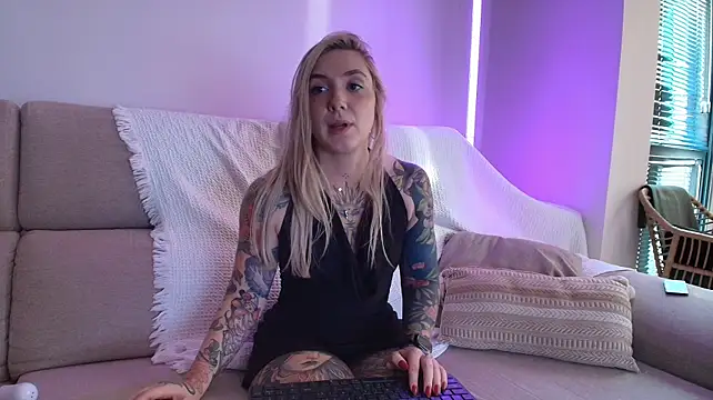 tattoobbgirl