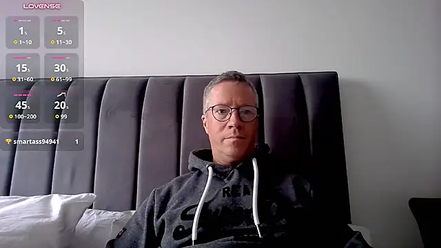 SinfulPulse69 live cam on StripChat