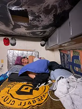 OmarSalasxh33 webcam