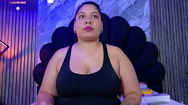 ambar_Smithe live cam on StripChat