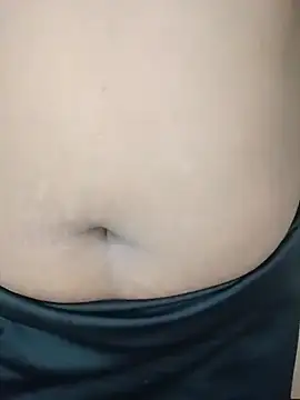 tamil_chocoqueen live cam on StripChat