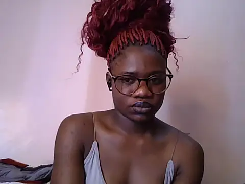 Fel2ndborn live cam on StripChat