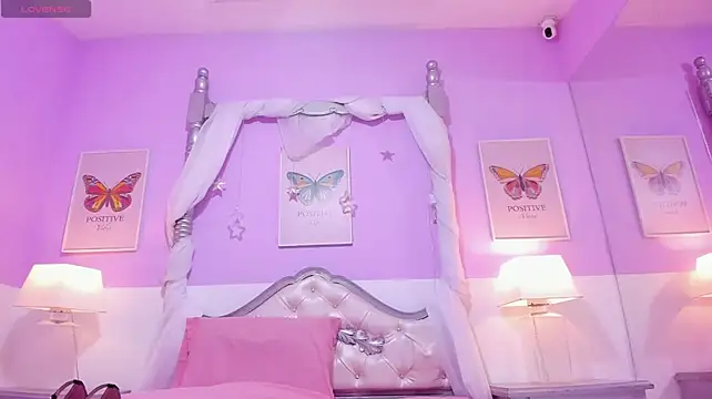 KarlaRossel live cam on StripChat