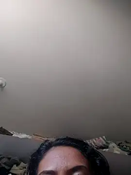 Karlapeit live cam on StripChat