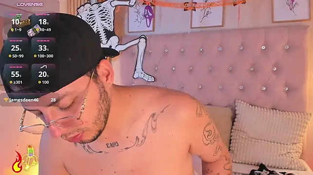 Jonath_1 live cam on StripChat