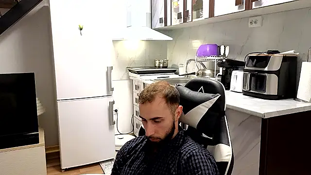 RyanStorm_ webcam