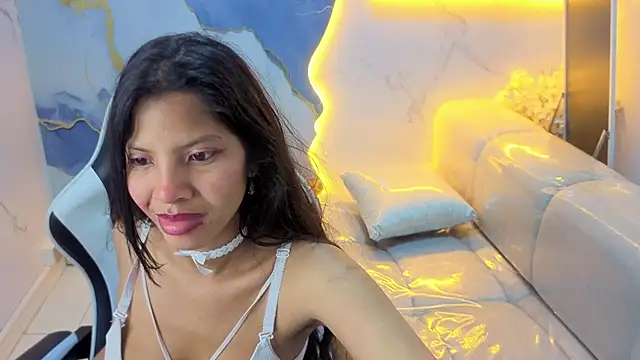 emily_smith_t live cam on StripChat