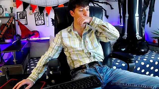 ThomasEdisonn on Stripchat