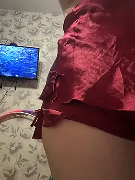 LoloMensens live cam on StripChat