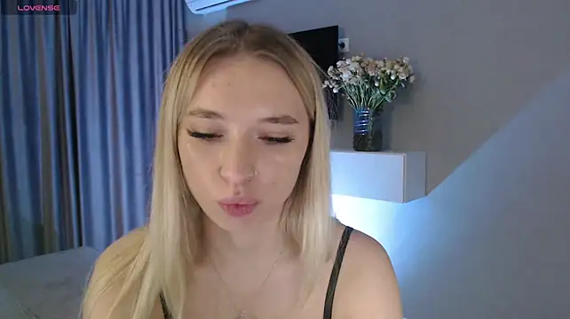 Emily_Hartt
