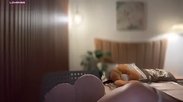 NikkiCharm_