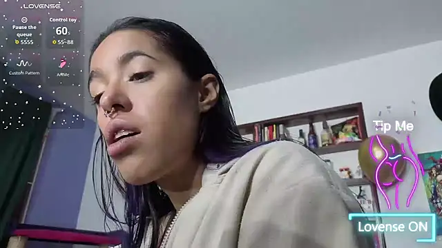 stephania_t live cam on StripChat