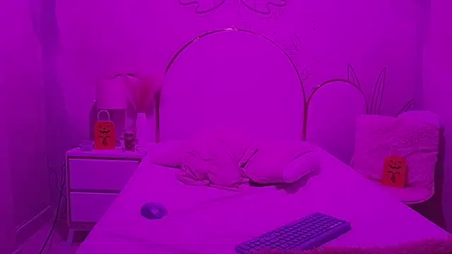 Jolie_rousse live cam on StripChat