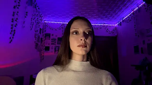 LoretaRosek live cam on StripChat