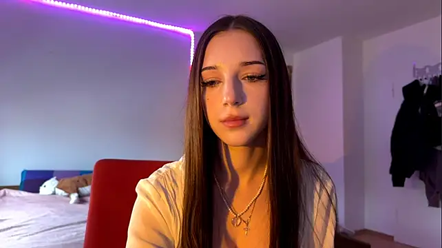 AntoninaErtle live cam on StripChat