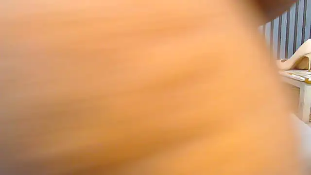 ROYALASS25 webcam
