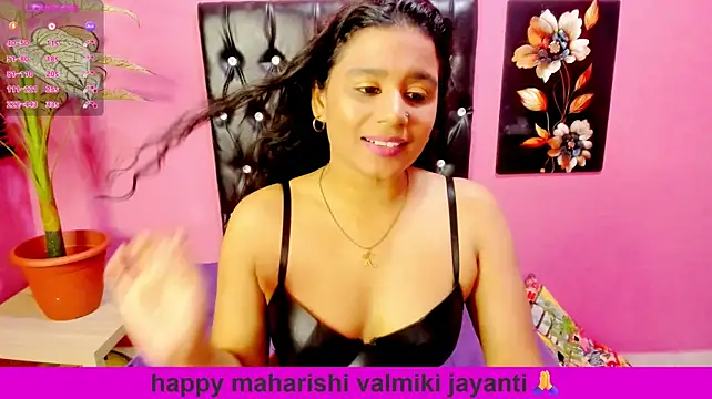 INDIANFLAME live cam on StripChat