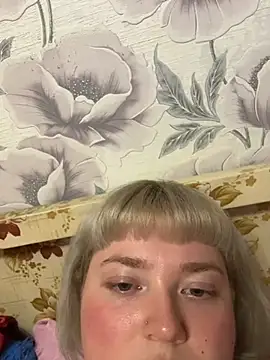 LoloMensens live cam on StripChat
