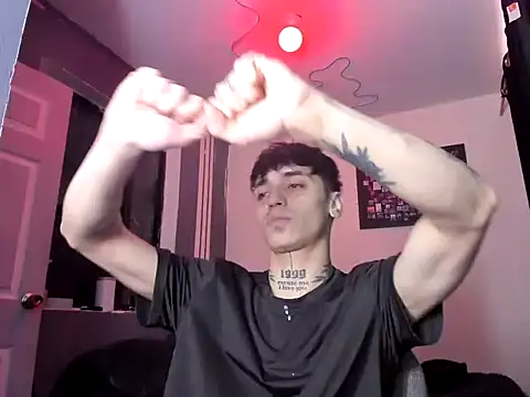 alejo_greyx on Stripchat