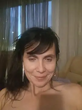 Francenia_lolis live cam on StripChat