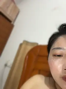 Nuomi6 live cam on StripChat