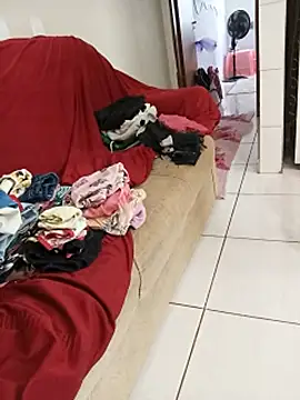 Fannyfoxfi live cam on StripChat