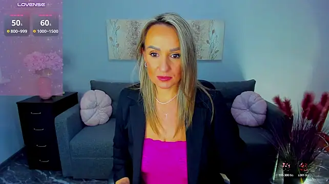 Alisa_Allisen live cam on StripChat