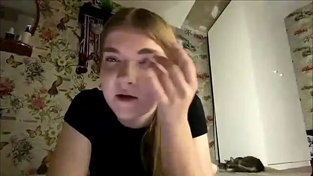 VerdaGormly live cam on StripChat