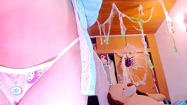 kyliequin live cam on StripChat