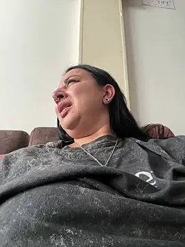 Abril_Luv live cam on StripChat
