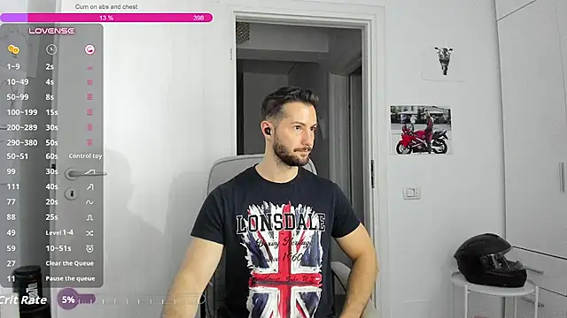 ZackFraser live cam on StripChat