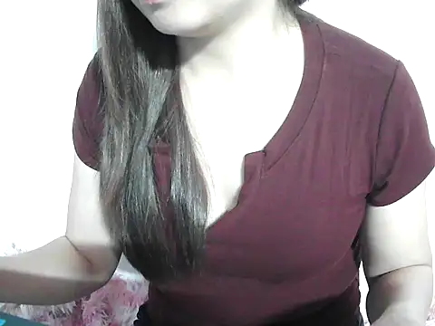 ana_2023 (F milf) - exposed breasts