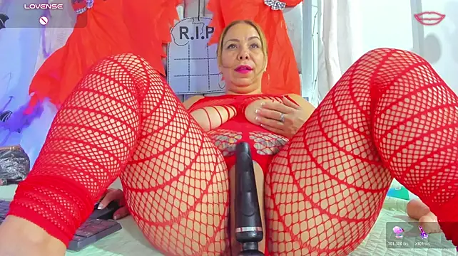 milfhorny_69