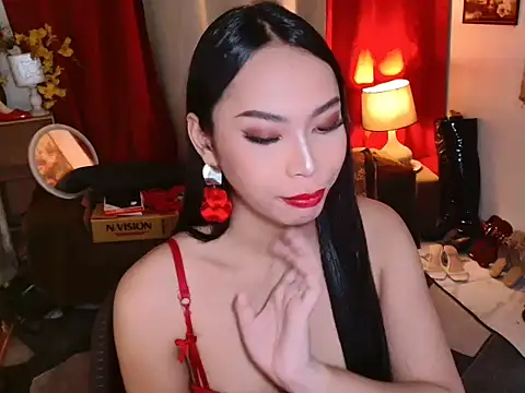 kylieEmparado