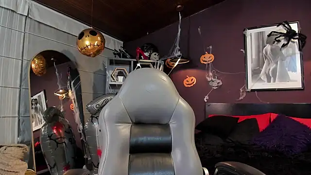 Charlotte_pleasure