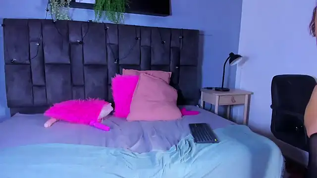 Scarlett_Monroee_