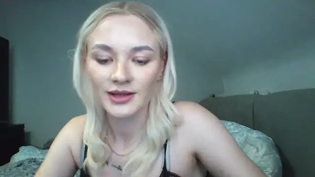 RoseSexyBlonde