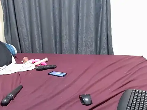 brunettenaomi1