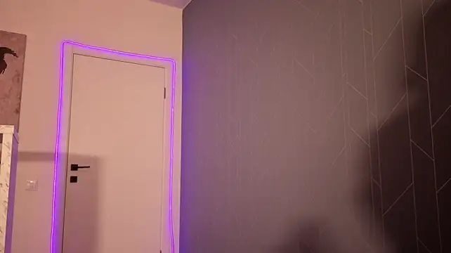 CarmelitaRamella live cam on StripChat
