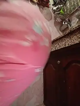 Farah-_nono webcam