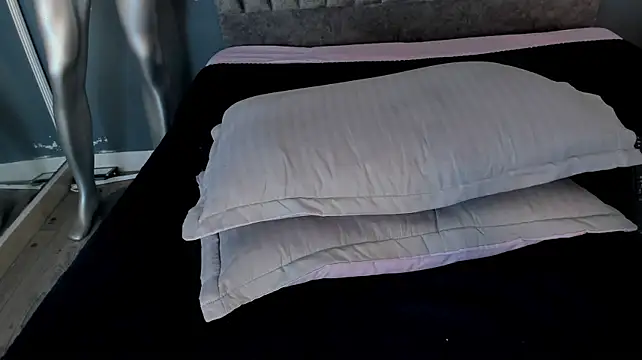 charlie___musk (M twink) - Let´s cum together!