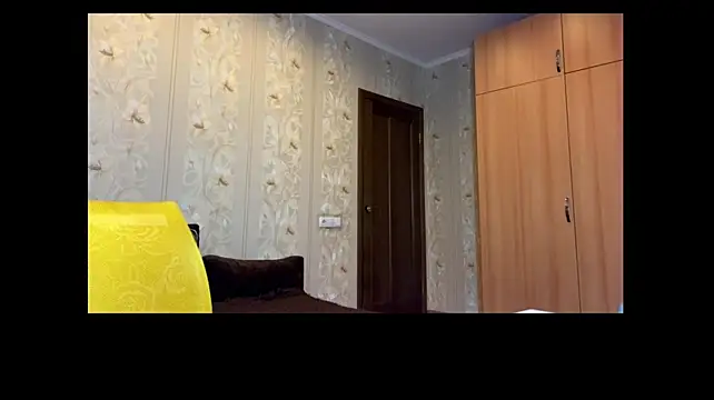 DelcieLipari live cam on StripChat