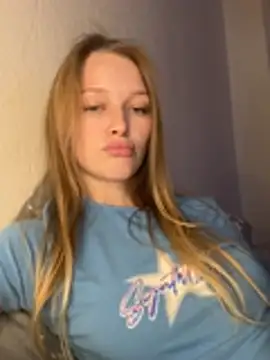 StarFrom_Hell live cam on StripChat