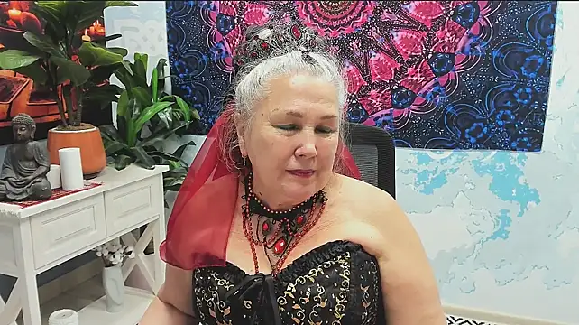LilaMaharani live cam on StripChat