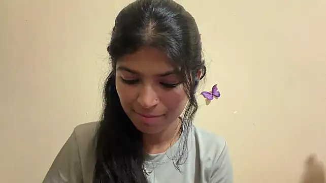 NgaMuszar live cam on StripChat